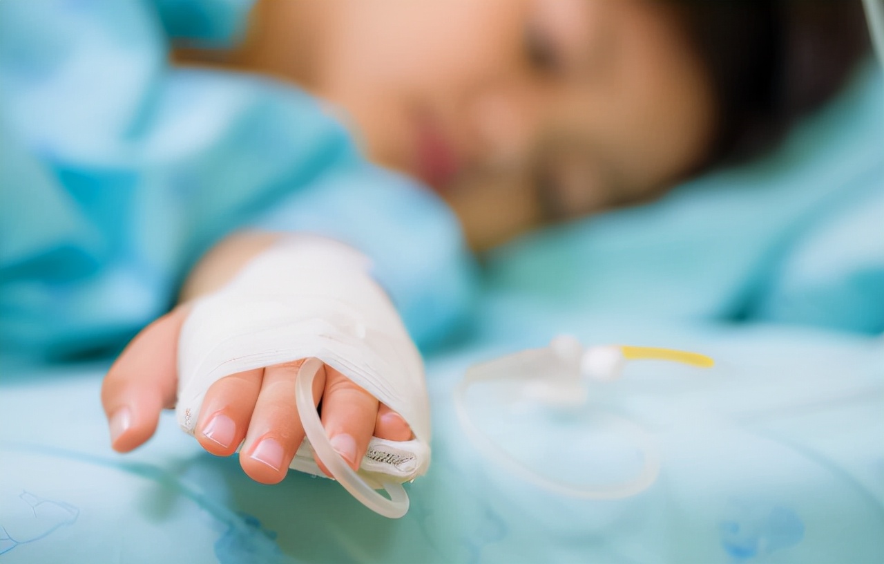 脾胃|9岁女童查出脾胃衰竭,医生:祸根和她家厨房里的调味品有关