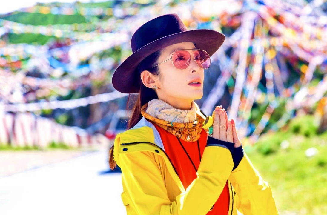 王霏霏|网曝52岁演员张敏已结婚！穿睡衣躺床与男子视频，网友嘲男方猥琐