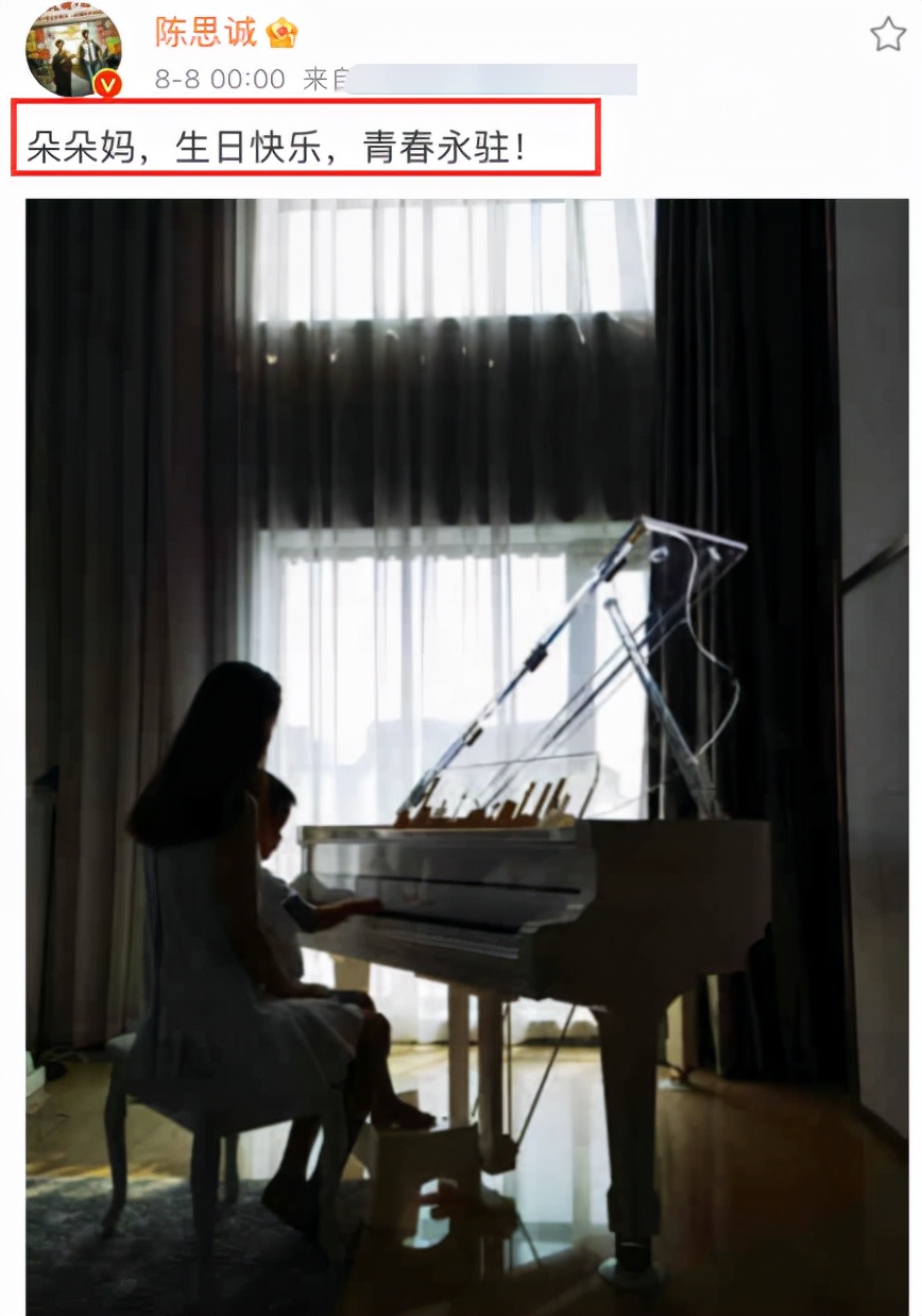 周深|佟丽娅离婚后美出新高度，露大白腿艳光四射，被路人簇拥好似巨星