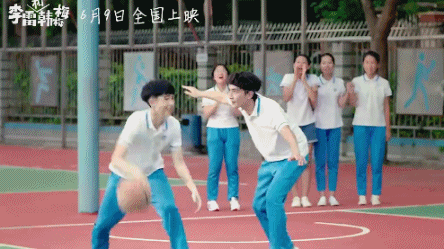 关晓彤|“四小花旦”开始拉开差距，张子枫“频繁输出”，关晓彤转战综艺