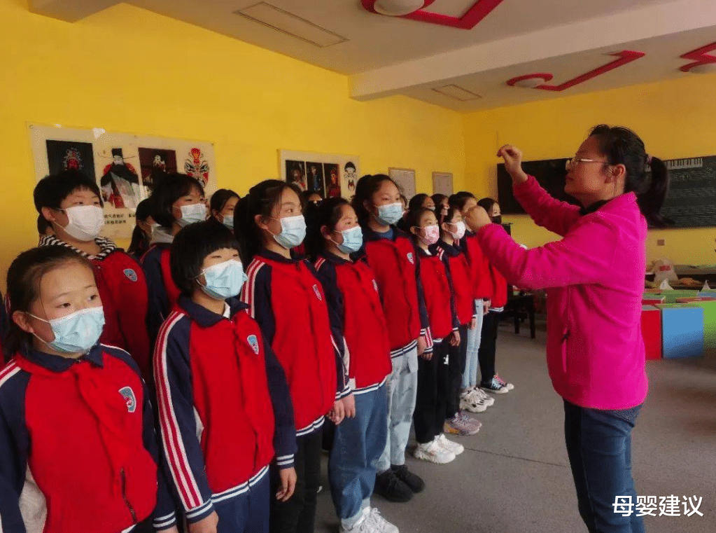 母婴建议|课后延时服务的“补助”少得可怜?两省份公布补助金额,让人意外