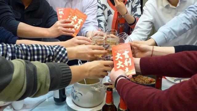 中年女同学自留地 “月薪五千却说三千”：有必要隐瞒收入？网友：不然亏大了