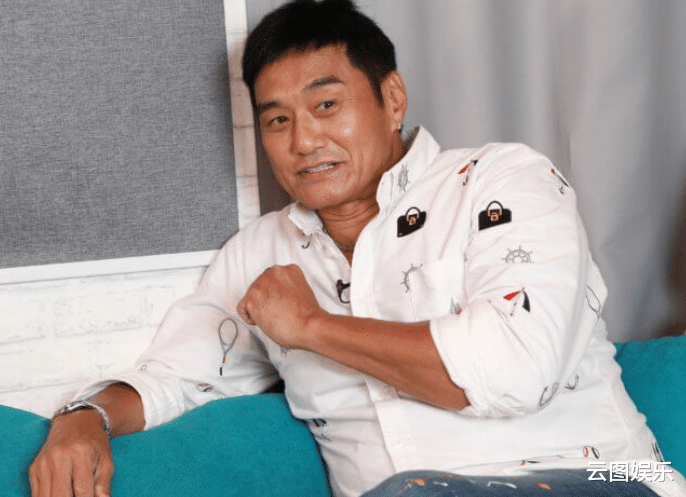 王俊棠|老戏骨王俊棠住所内景意外曝光，被调侃家里很拮据，本人大方回应