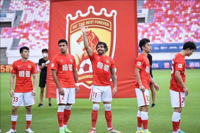 中超|离开中超50天，广州队功勋被淘汰！谈判1天后，巴西豪门突然放弃