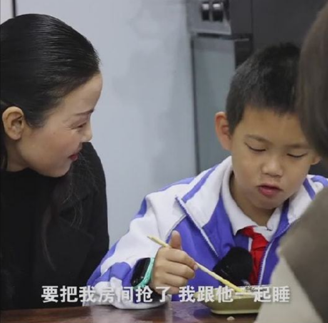 孙悦|孙海洋分享儿子近况，晚上和孙卓睡一个房间，连说了几遍我很开心