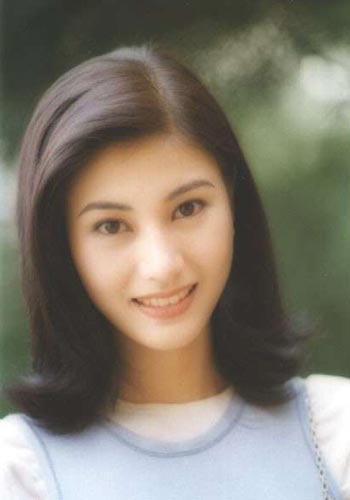 章泽天|张柏芝：这是我17岁，阿娇：这是我17岁，李嘉欣：麻烦让让