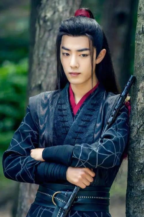 孟子义|孟子义懒理争议，去看肖战话剧《如梦之梦》，这么捧场？