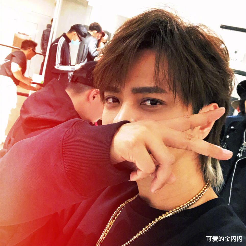 罗志祥|罗志祥郑爽先后发文，一个求活路，一个求复出，你怎么看？