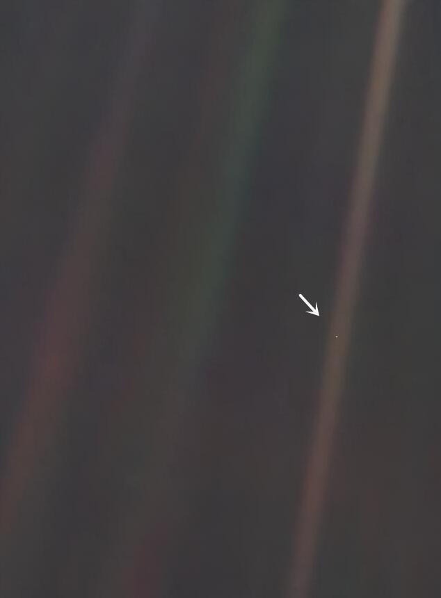 宇宙飞船 宇宙中还存在一种速度限制，并不是光速，这才是人类真正的障碍