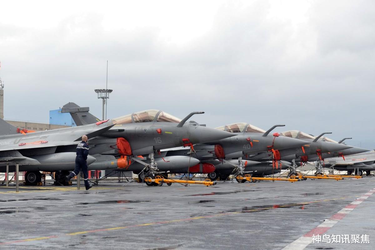 法国|澳大利亚报应来了!被法国反手“捅刀”:36架阵风战机卖给死敌