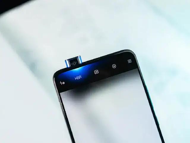 火箭队 不管是滑盖摄像头,还是弹出式摄像头,至少证明了国产手机的可创造性