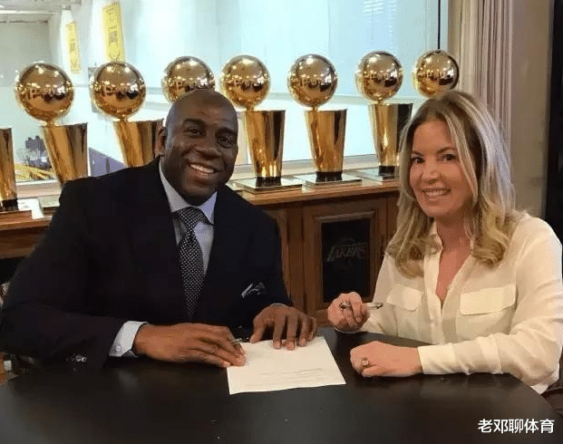 勒布朗·詹姆斯|NBA永不会破产的5大球星，詹姆斯垫底 榜首身价120亿