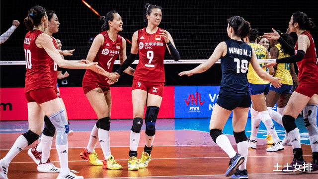 朱婷|中国女排创两大纪录！一人全能比肩朱婷，一人超越朱婷却遭放弃