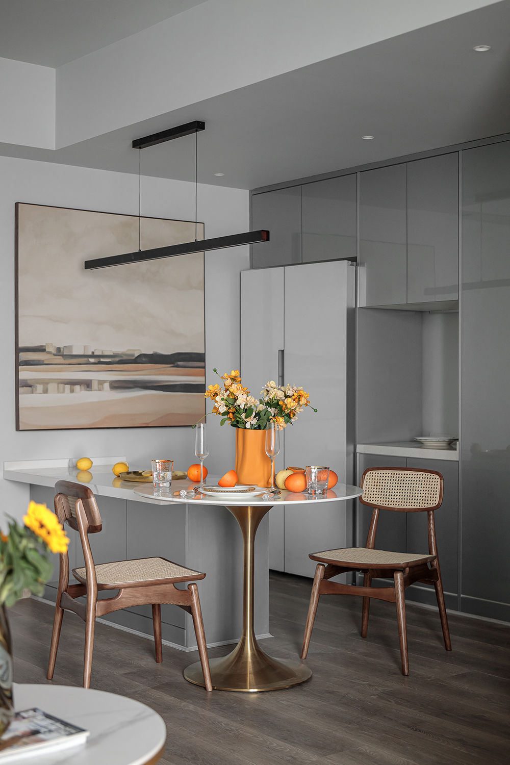 案例赏析|被亮色点缀的灰调梦想小家