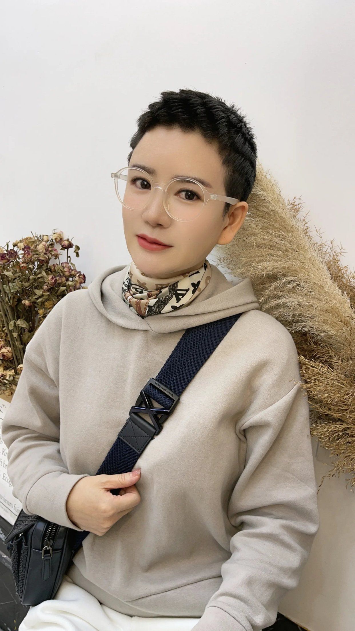 便秘 短发怎么做好看？全头烫纹理烫超短刘海，今天这15款都让人心动