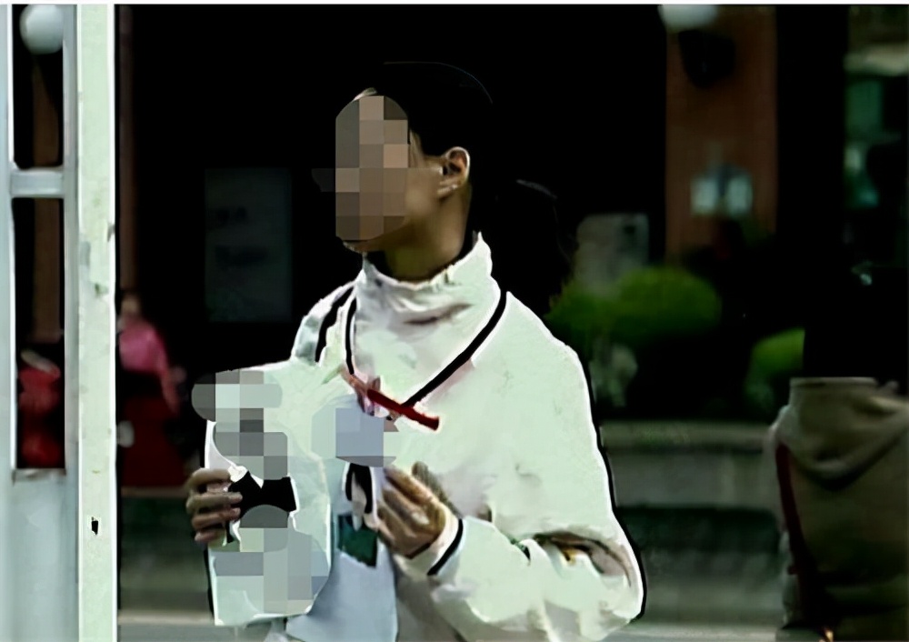 河南14岁少女被拐,6年为父子俩生3娃,受尽折磨如何逃出生天