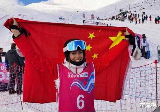 谷愛凌放棄美國國籍，加入中國國籍，8個月為中國贏得8塊獎牌-圖4
