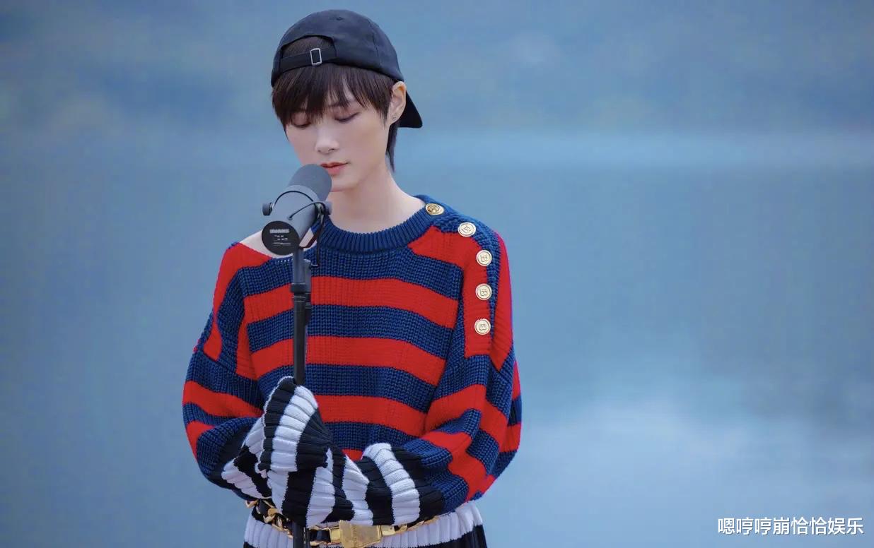 比如tfboys的三小只,易烊千玺考上了中戏,王俊凯入了北电,王源去了