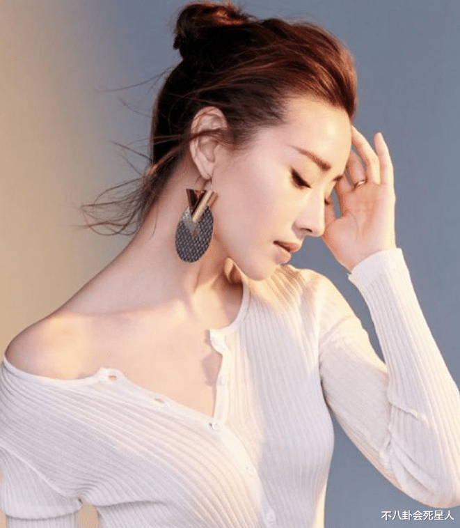 金晨|美人脸却败在鼻子上？这15位女星鼻子突兀，太可惜！