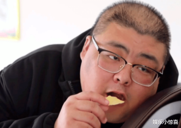 香水 恩克不想成下一个泡泡龙，每晚都在减肥，吃肉喝奶茶已减40斤