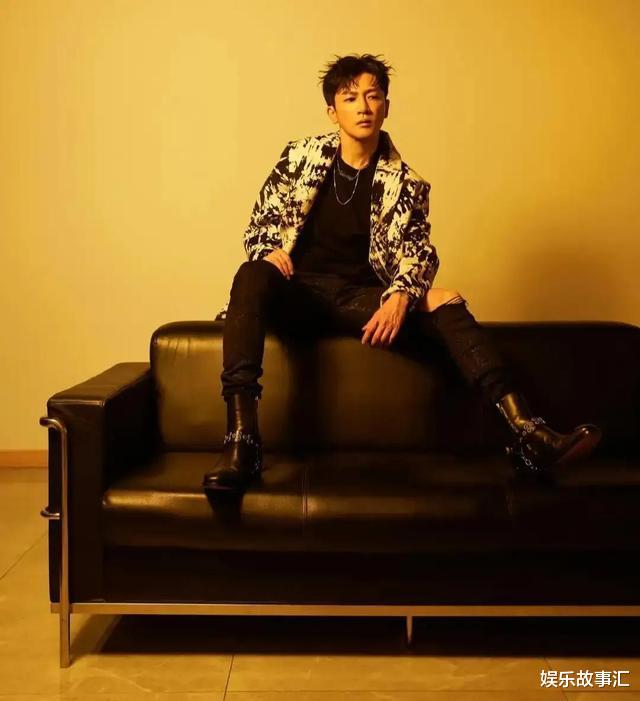 陈志朋|继陈志朋瘦身24斤去油成功后,苏有朋紧跟其后,帅出新高度