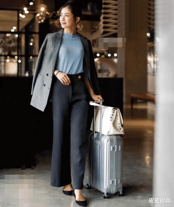 针织衫|秋冬职场简易穿搭：针织衫+西装+阔腿裤 ，呈现利落有型的飒美范