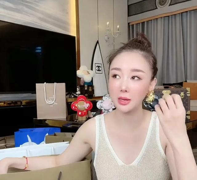 薇娅|前女团队长带货破亿想成为薇娅