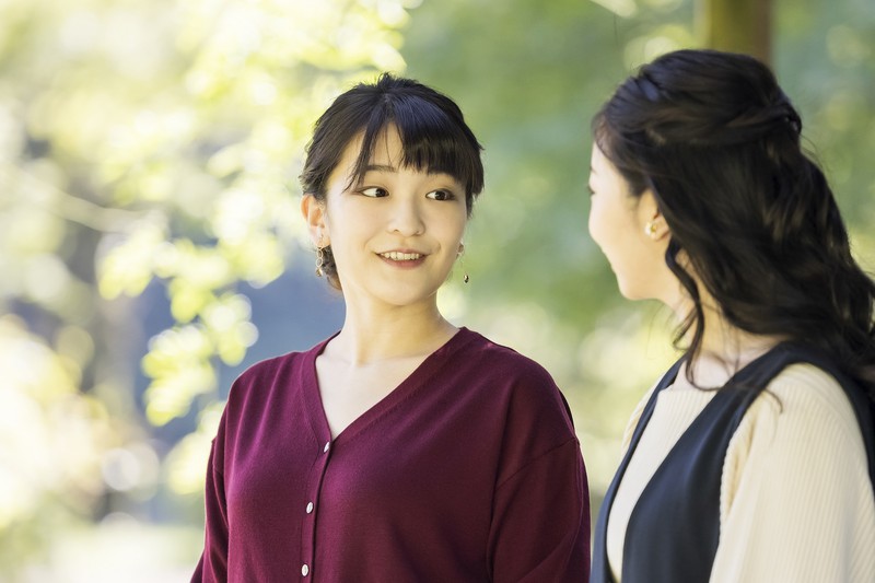 全球时尚风行 “准新娘”真子公主喜迎30岁生日！和佳子公主齐亮相，新造型好美