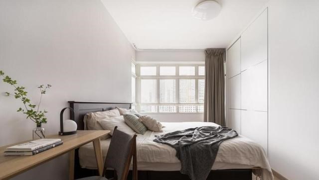 111㎡做了示范，不装沙发、电视，舍弃传统客厅，更适合有孩子家庭