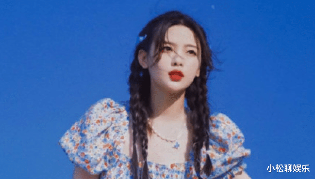 杨超越|杨超越带沈腾手机壳录制综艺！终于和腾叔合作，真的是梦幻联动