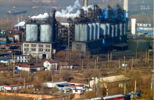 心悦雅萌|坠落的铁矿石,一场动真格的钢材限产,铁矿石的价格击穿800元/吨