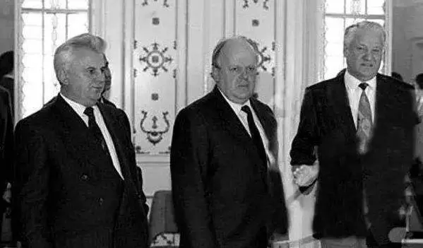 苏联|苏联是如何被西方搞垮的？这3个步骤，刀刀要苏联的性命