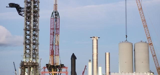 SpaceX正在接受FAA审查,以获得星际飞船试飞许可,公众褒贬不一