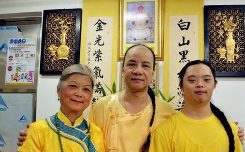 缘来妈咪|自诩是多尔衮十世孙，称故宫是自家祖产，你问过创建者朱棣了吗