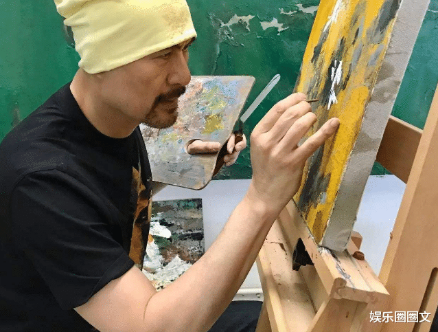 徐锦江|著名演员徐锦江：20岁时父亲去世，寡母和妻子对他同样重要