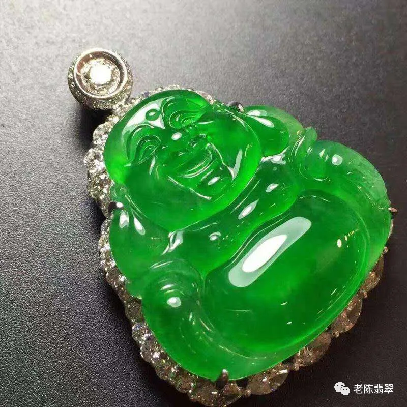 |镶嵌翡翠封不封地，很纠结吗？