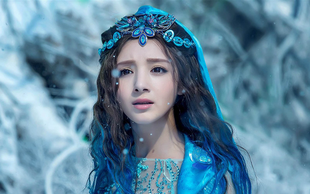 麦迪娜·买买提|以美貌走红，当红嫁90后小鲜肉，今宣二胎产女，网友：温馨一家子