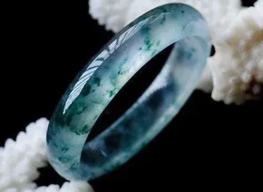 翡翠手镯|翡翠手镯的水很重要