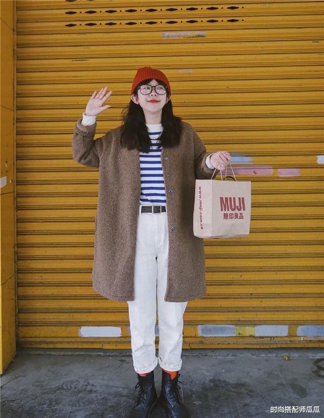 时尚搭配师瓜瓜 今秋这条“豆腐裤”火了，舒适优雅减龄，三四十岁的女人穿上真美