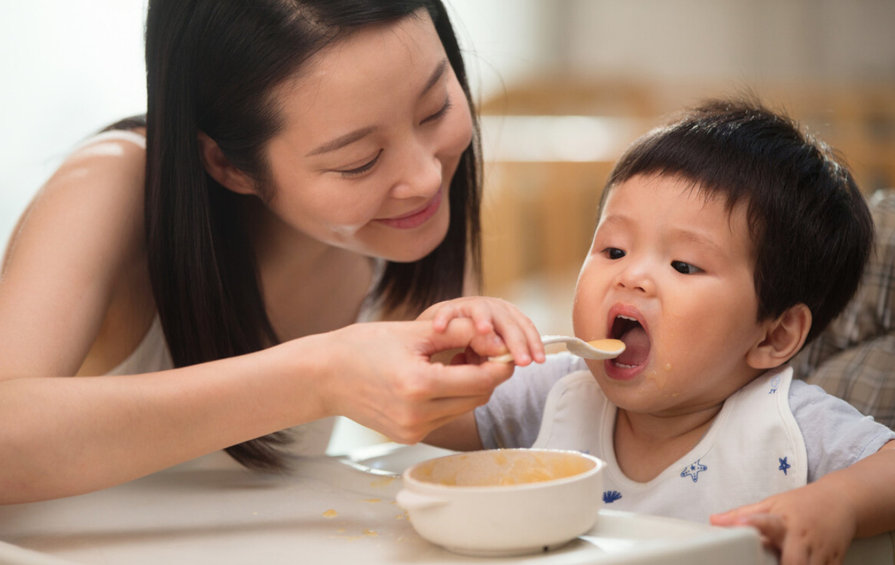 菁妈育儿|三岁前培养孩子的“食商”,避免挑食和肥胖,让娃长得高更聪明