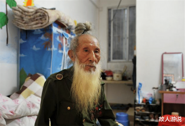 故人游说 87岁“裸模”遭子女嫌弃，只因与24岁女友同居？原因直指人性之恶