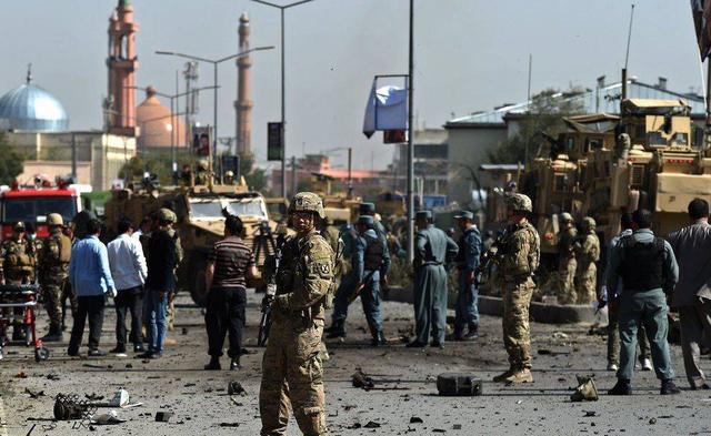 塔利班|100万政府军投降？塔利班：杀光为美军服务的人