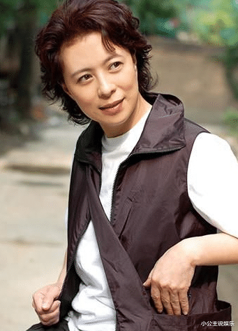 电影|她是国家一级演员，出道40多年零绯闻，丈夫身份显赫却少为人知！