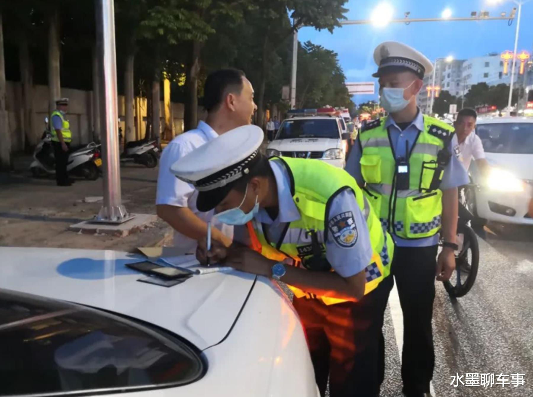 驾驶|交警提醒：这3种情况下，一律算是无证驾驶，即使有驾驶证也没用