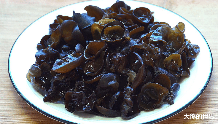 冬天泡黑木耳不要只加水，分享一个妙招，5分钟搞定，又软又厚实