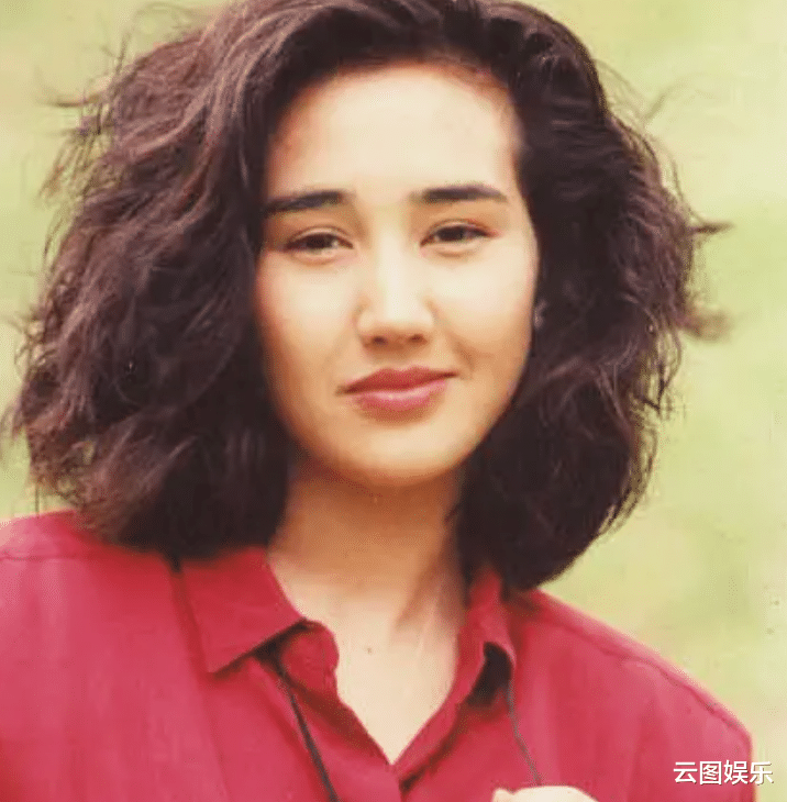 柏安妮|恭喜！柏安妮17岁女儿夺最佳新人奖，签约古天乐公司出道不到一年