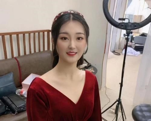 朱之文|陈亚楠百万儿媳梦破灭！大衣哥千万资产岌岌可危，朱小伟还能忍吗