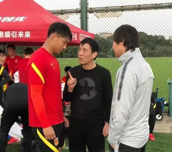 国足|消息传来，国足晋级世界杯又盼来一线曙光