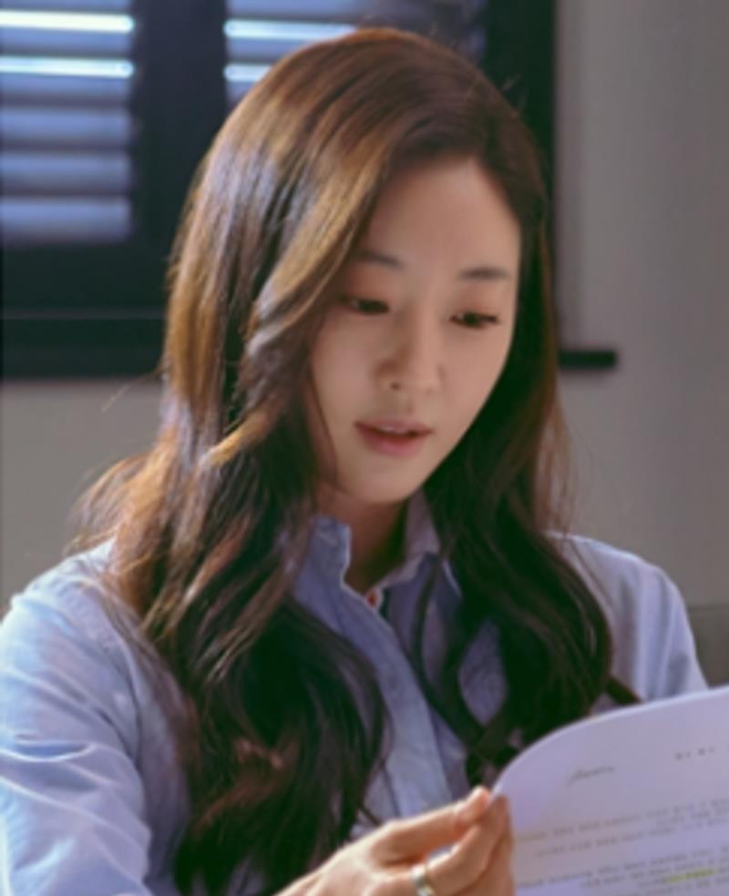 林志颖|她是毫无疑问的韩国美女，演过《秘密花园》的金莎朗，总在休息中