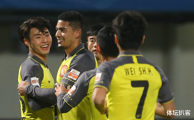 李霄鹏|再见，3大归化国脚！国足巨变：李霄鹏仅留蒋光太，22岁新星上位